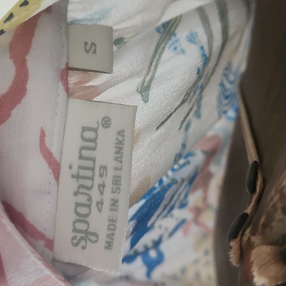 Spartina 449 Cora Seafoam Mermaids Split V-neck 100% Silk Blouse Size S - Picture 4 of 11